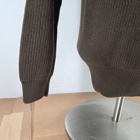 S - Picture 14 of 14